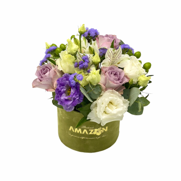 Cutie cu flori trandafiri lisianthus prin curier