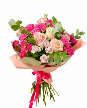 Buchet de trandafiri si trandafirasi in nuante de roz eucalipt livrare la domiciliu