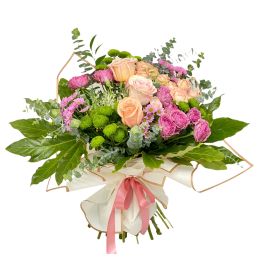 Buchet cu flori in nuante de roz deLux