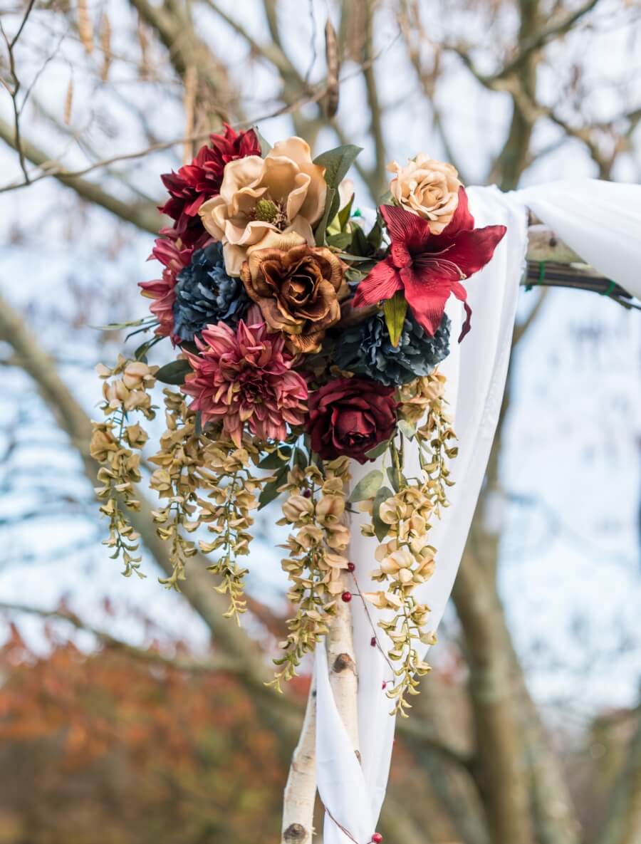 aranjamente florale buchete nunta toamna burgundy auriu